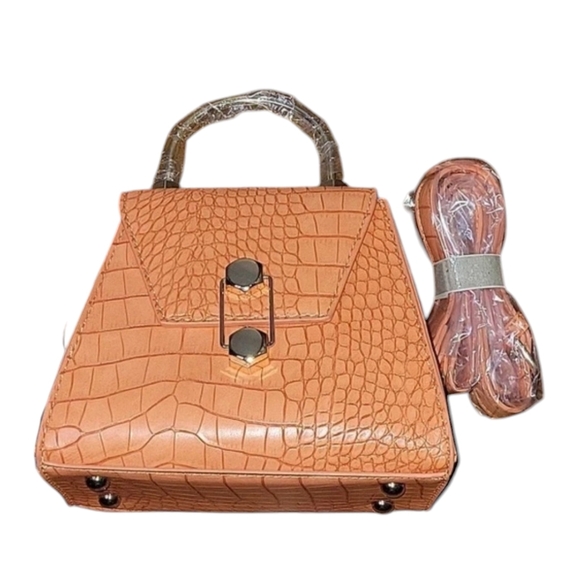 NWT Badgley Mischka trapezoid bag - Picture 4 of 6